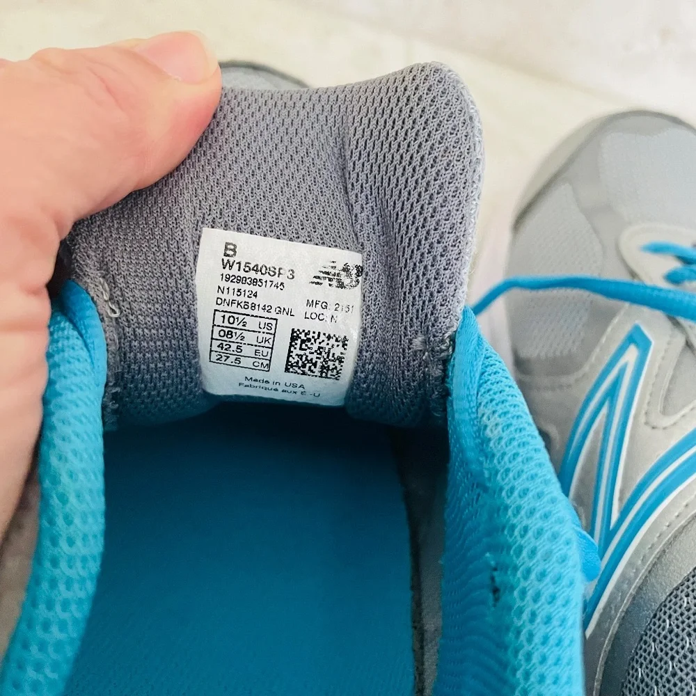 NEW BALANCE {10.5} Running Shoe 1540v3 Gray and Blue